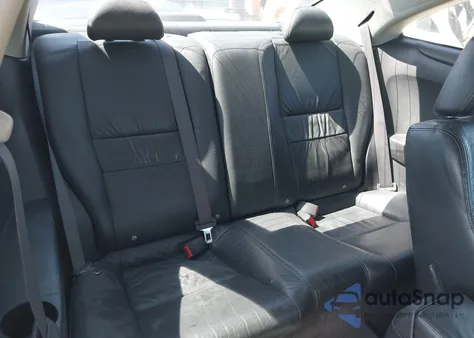 2004 Honda Accord 2.4 Ex z USA, uszkodzony, nr VIN 1HGCM71664A018341